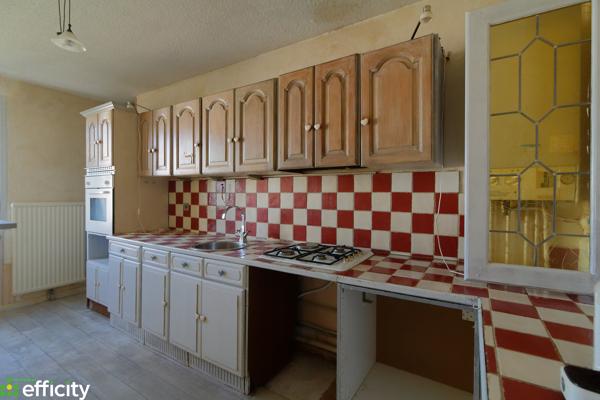 Appartement
         4 pièces
        - 97 m² 169 000 € *