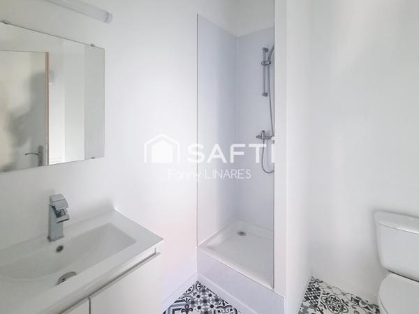 Immeuble de 6 appartements rénovés + local, garage