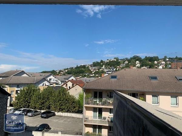 Appartement à louer 2 pièces 57.51m²