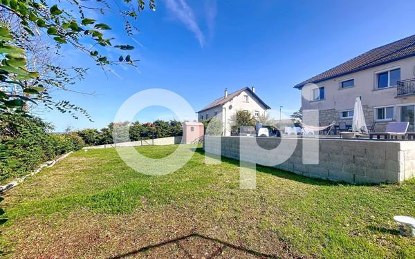 Maison à vendre    5 pièces •  Cosnac