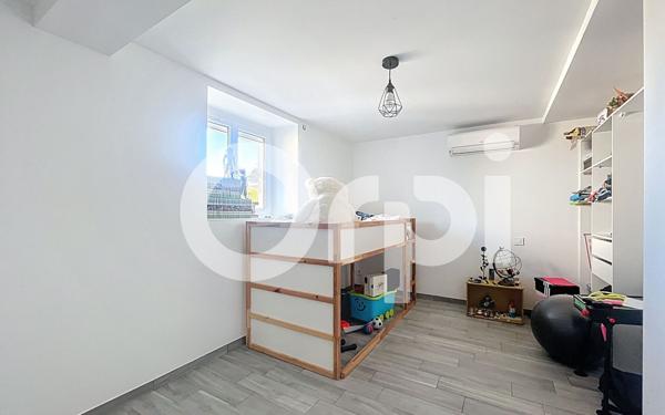 Maison à vendre    5 pièces •  Cosnac