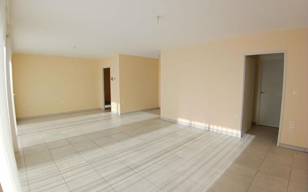 Maison à vendre    5 pièces •  Sèvres-Anxaumont