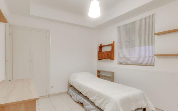 Appartement à vendre    3 pièces • 48,39 m2 Saint-Jean-de-Luz