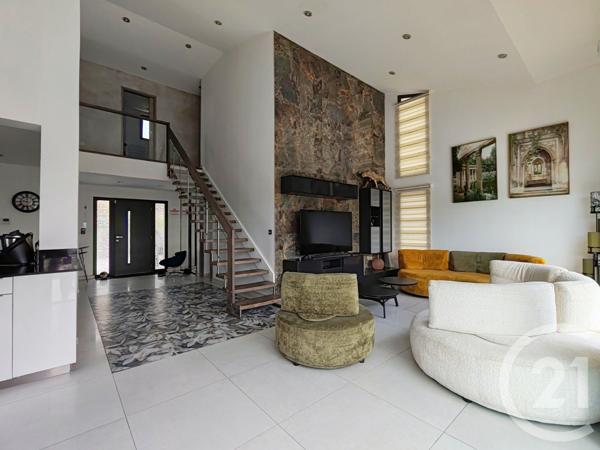 Maison à vendre  7 pièces - 142,31 m2 FORCALQUIER - 04