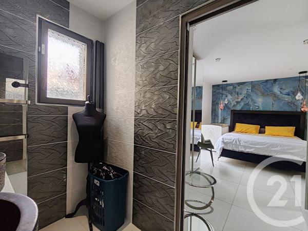 Maison à vendre  7 pièces - 142,31 m2 FORCALQUIER - 04