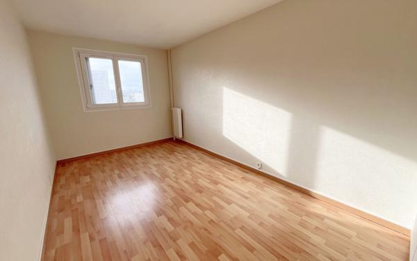 Appartement à vendre    3 pièces • 70,67 m2 Neuilly-sur-Marne