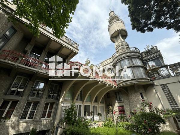 Location Local commercial 1 pièce 21.7 m² - 22 AVENUE VICTOR HUGO Bourg La Reine 92340