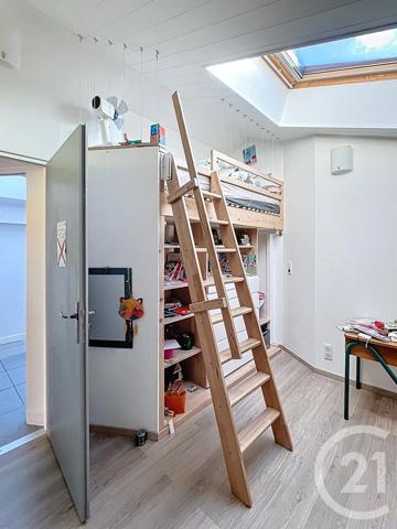 Maison à vendre  6 pièces - 217,40 m2 RIOM - 63