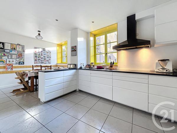 Maison à vendre  6 pièces - 217,40 m2 RIOM - 63