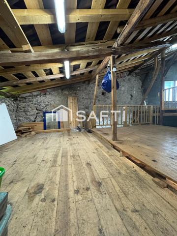 MAISON T5 180 m², 80 m² de dépendance et 60 m² jardin