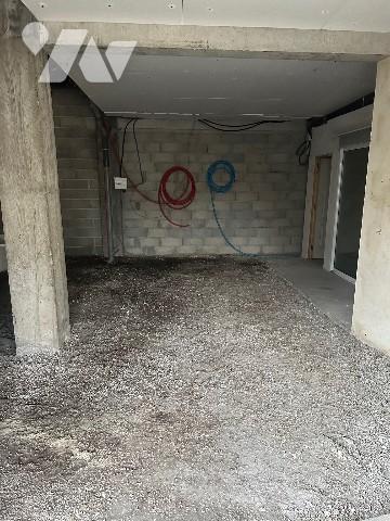 A RIVE-DE-GIER (Loire), 1 route de Farnay, maison d'habitation.