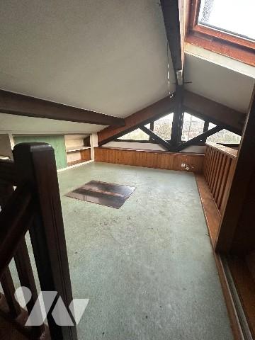 A RIVE-DE-GIER (Loire), 1 route de Farnay, maison d'habitation.