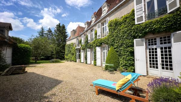 Grande maison historique avec un grand potentiel de chambres d'hôtes