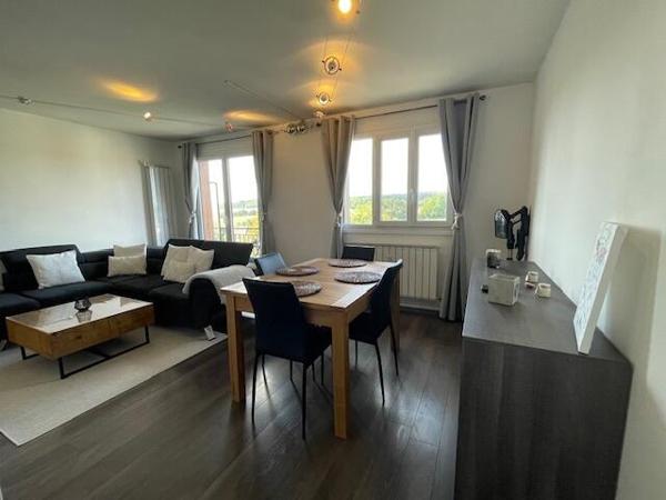 Magnifique Appartement de 3 pièces avec balcon et cave