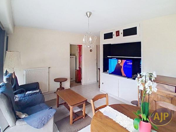 Vente appartement Saintes : 91 000 € - AJP Immobilier Saintes