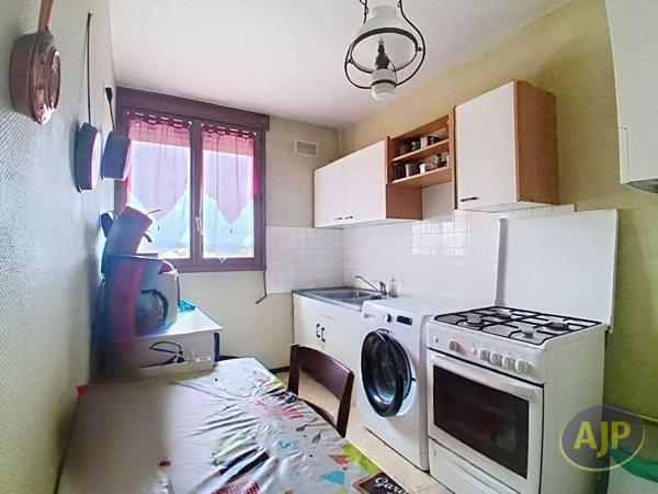 Vente appartement Saintes : 91 000 € - AJP Immobilier Saintes