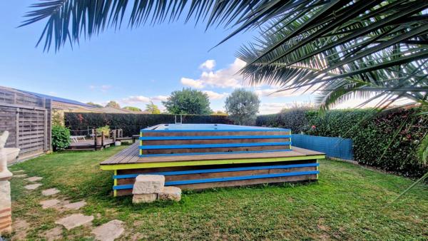 Maison de plain-pied de 2011 avec dépendance, piscine (2021), double garage – Terrain 1 240 m² – Quartier résidentiel très calme à Faugerolles