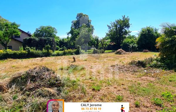 Maison de 100m2 habitables à rénover sur un terrain constructible de 1400m2