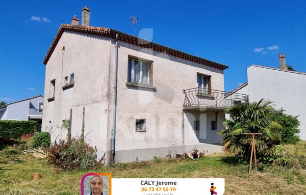 Maison de 100m2 habitables à rénover sur un terrain constructible de 1400m2