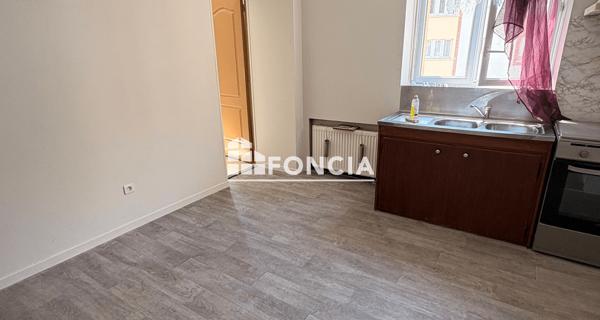 Location Appartement 3 pièces 58.25 m² - Corbeil-essonnes 91100