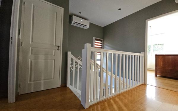 Maison à vendre    5 pièces • 128,48 m2 Saint-Étienne