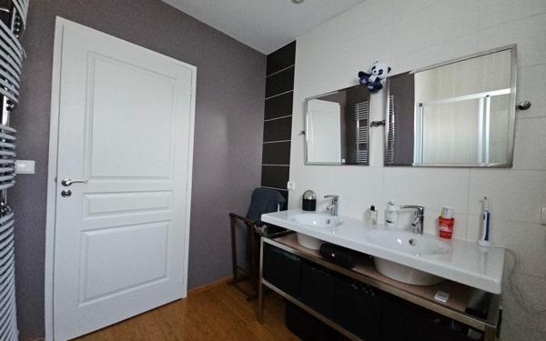 Maison à vendre    5 pièces • 128,48 m2 Saint-Étienne