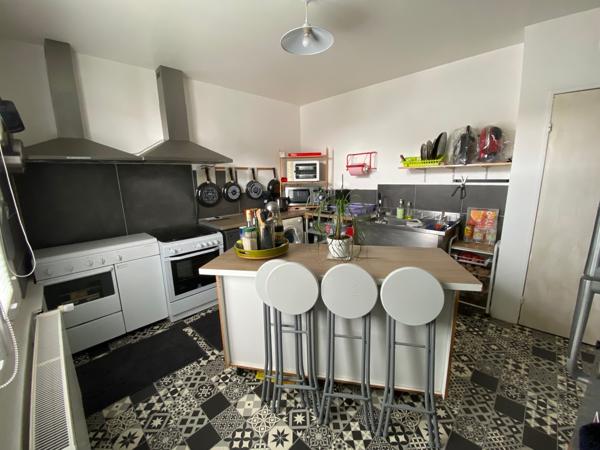 LIMOGES – MAISON 8 PIECES – 170 m2 – 219 000 €