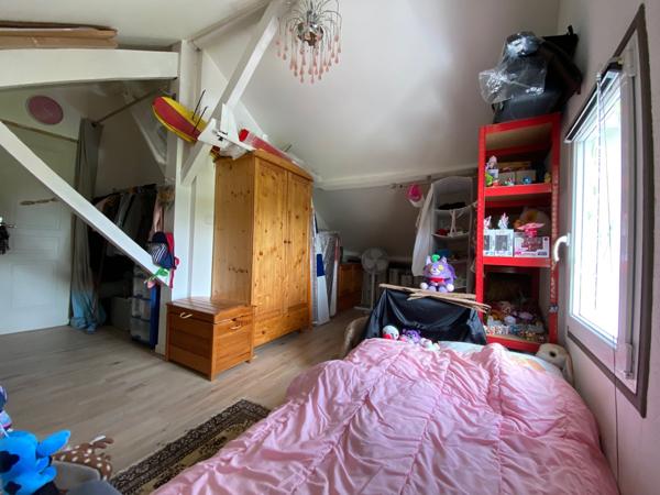 LIMOGES – MAISON 8 PIECES – 170 m2 – 219 000 €