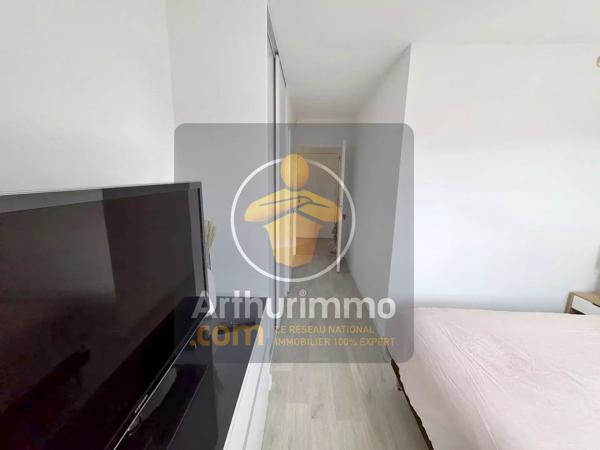 Vente                                                      Appartement
                        
                     4 pièces                      84 m2                     à Ormesson-sur-Marne