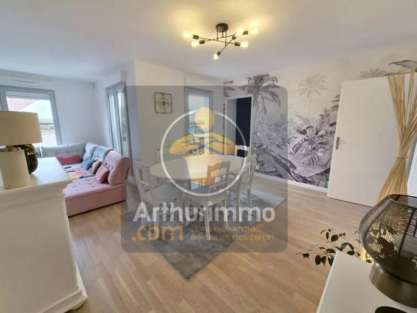 Vente                                                      Appartement
                        
                     4 pièces                      84 m2                     à Ormesson-sur-Marne