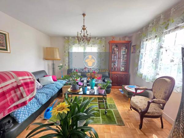 Vente                                                      Maison
                        
                     5 pièces                      91 m2                     à Sarcelles