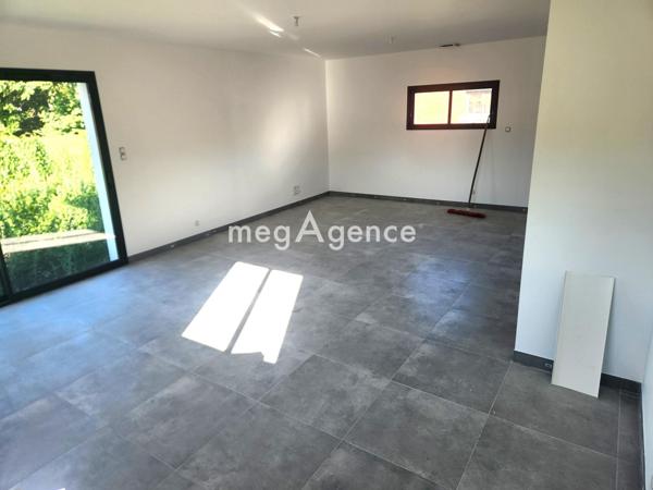 Maison à MONTENDRE, 17130 - 4 pièces 88m²