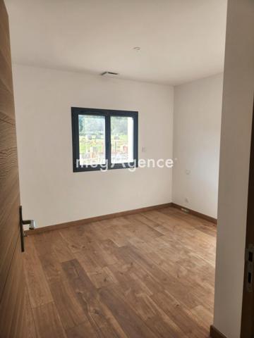 Maison à MONTENDRE, 17130 - 4 pièces 88m²