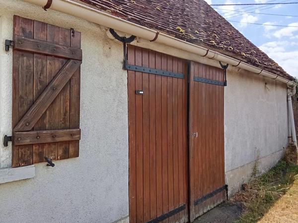 Maison de hameau avec grange, garage et studio