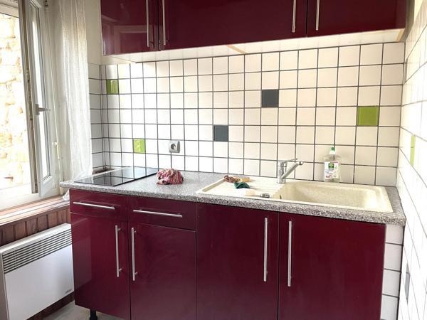Immeuble composé de 2 T1 et 1 T2 Centre-vlle