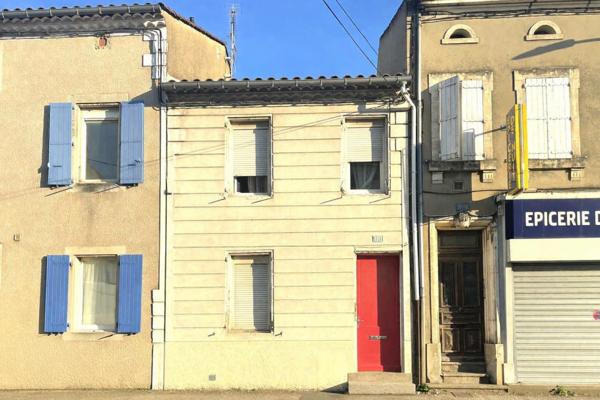 Immeuble composé de 2 T1 et 1 T2 Centre-vlle