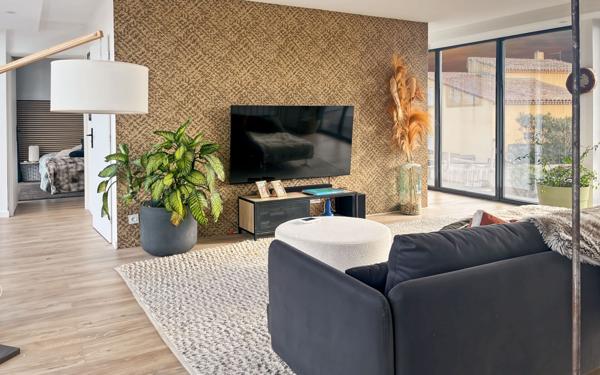 Maison à vendre    7 pièces •  Marseillan