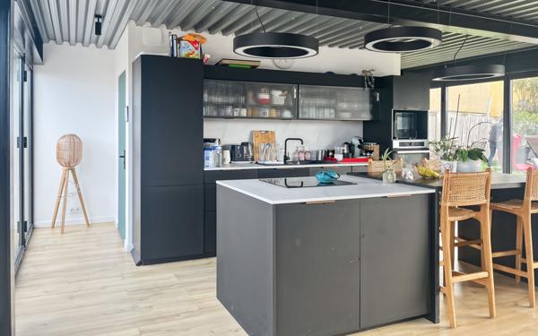 Maison à vendre    7 pièces •  Marseillan