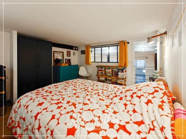 SAINT ETIENNE (42) - Exceptionnel LOFT en triplex de 265 m² avec 7 chambres, bureau, terrasse avec jardin et 2 garages