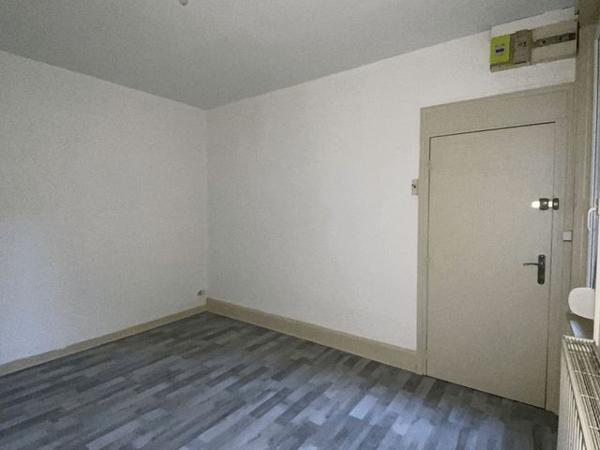 Appartement 2 pièces T2 F2 31.4 m² à Charleville Mezieres 13 RUE MICHELET 08000 à louer