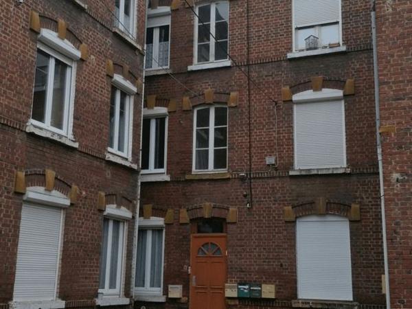Appartement 2 pièces T2 F2 31.4 m² à Charleville Mezieres 13 RUE MICHELET 08000 à louer