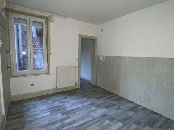 Appartement 2 pièces T2 F2 31.4 m² à Charleville Mezieres 13 RUE MICHELET 08000 à louer