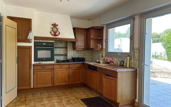 Maison à vendre    6 pièces • 108 m2 Séné