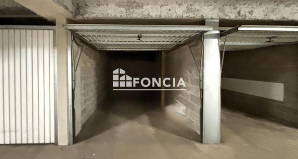 À vendre Parking 13 m² - Trappes 78190