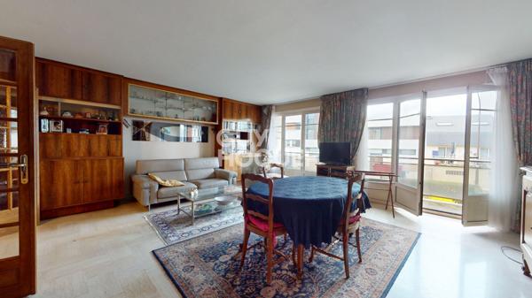 Grand 5 pièces avec balcons et cave dans un quartier recherché