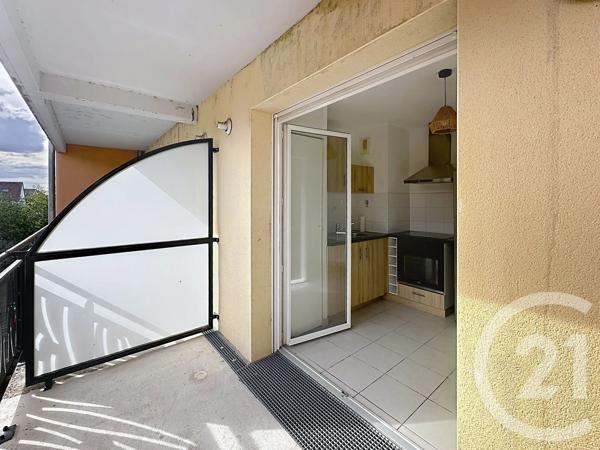 Appartement F3 à vendre  3 pièces - 64,40 m 2   AUDINCOURT  - 25