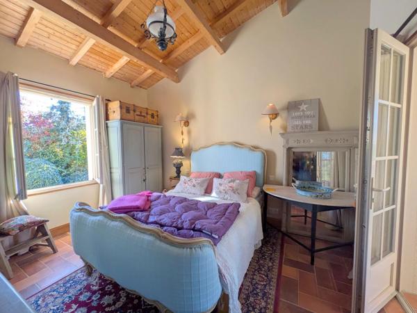 Une heure de Bordeaux - Belle maison économe en énergie avec suites d'invités & petite piscine
