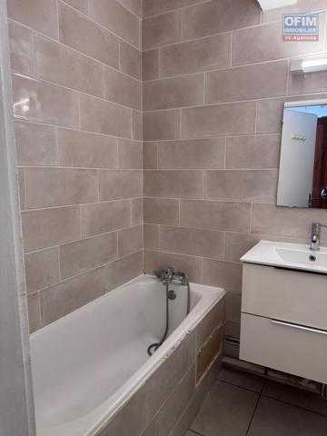 A louer un appartement de type F1 sur la résidence JULIETTE DODU à Saint Denis centre.