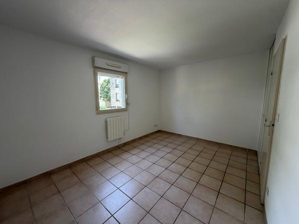 APPARTEMENT CENTRE VILLE - TERRASSE -ASCENSEUR - PARKING