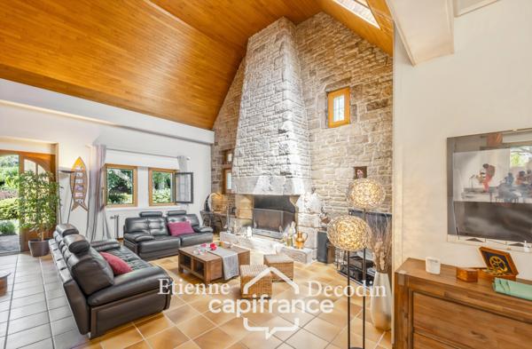MAISON F7 À VENDRE - SAINT-RENAN (29) - CENTRE-VILLE - 225 M² HABITABLES - TERRAIN 1075 M² - DOUBLE GARAGE